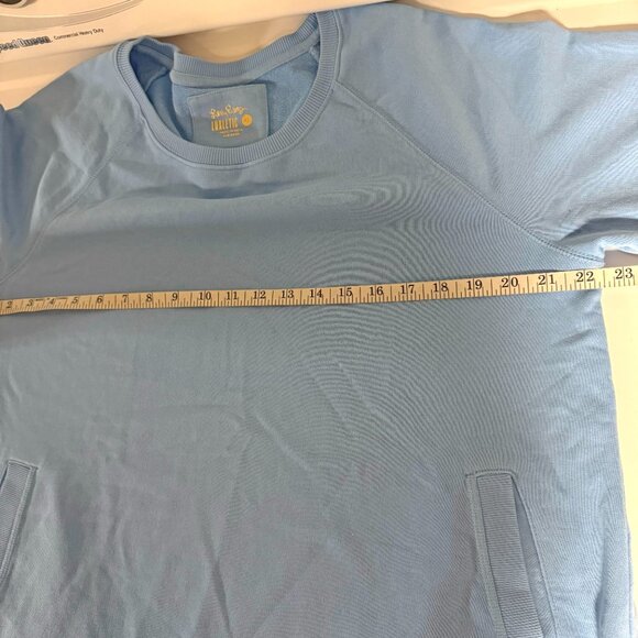 Lilly Pulitzer Luxletic Beach Comber Pullover - Picture 7 of 8